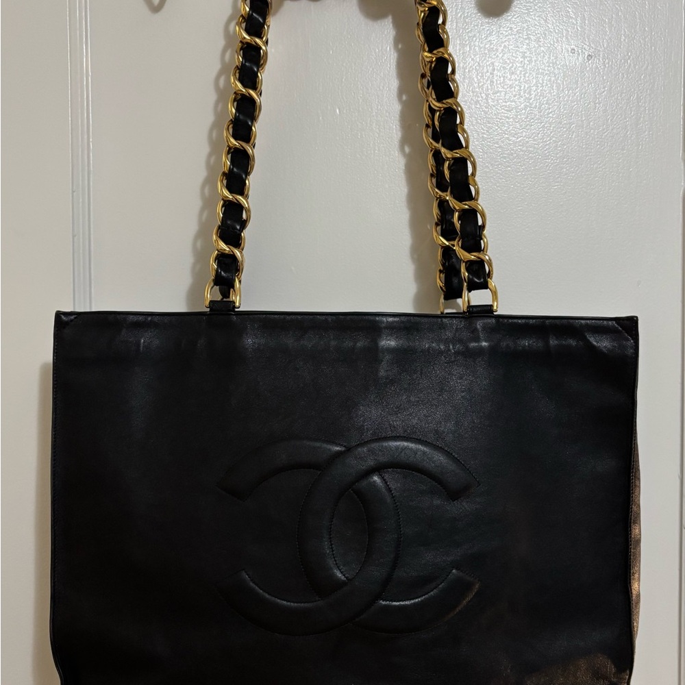 *SOLD* Chanel Black Leather Shoulder Bag with Gold Chain